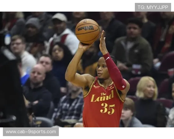 奥科罗底角三分命中，骑士越打越勇